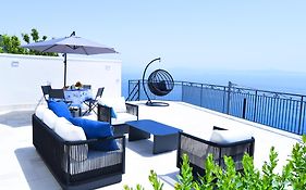 B&B Blue View
